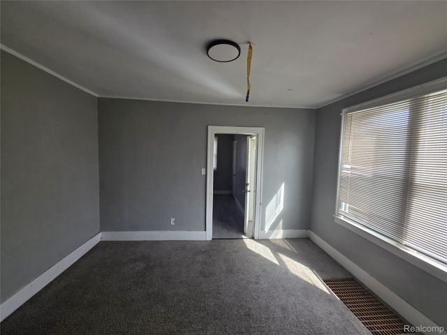 17130 Mackay Street, Detroit, MI 48212