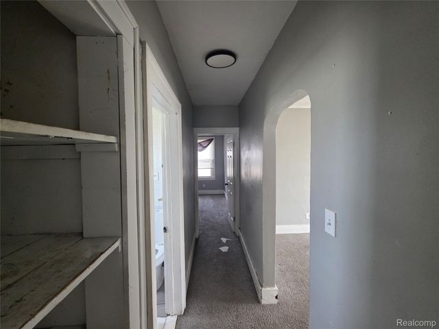 17130 Mackay Street, Detroit, MI 48212