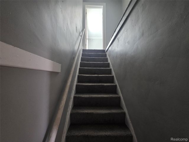 17130 Mackay Street, Detroit, MI 48212