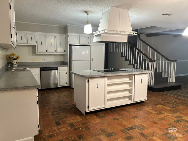1906 Elaine Avenue, Bay Minette, AL 36507