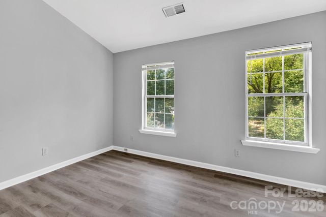6315 Windsor Gate Lane, Charlotte, NC 28215