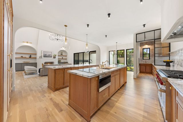 5510 Del Roy Drive, Dallas, TX 75230
