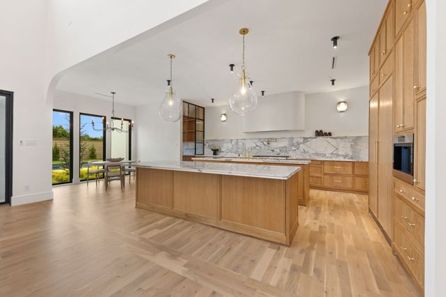 5510 Del Roy Drive, Dallas, TX 75230