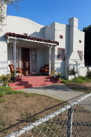 2703 Walnut Street, Huntington Park, CA 90255