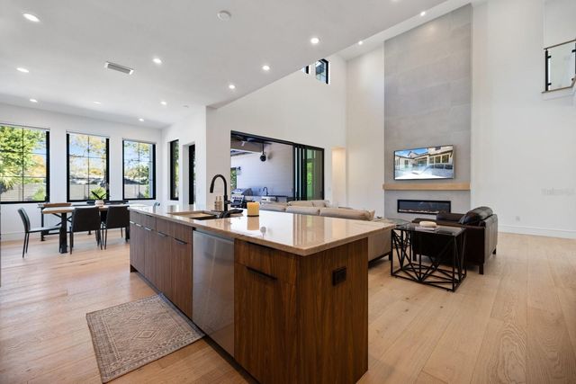 2045 GOLDENROD STREET, Sarasota, FL 34239