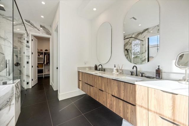 2045 GOLDENROD STREET, Sarasota, FL 34239