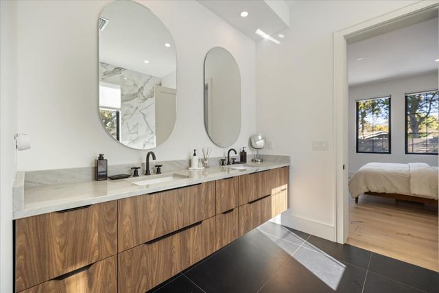 2045 GOLDENROD STREET, Sarasota, FL 34239