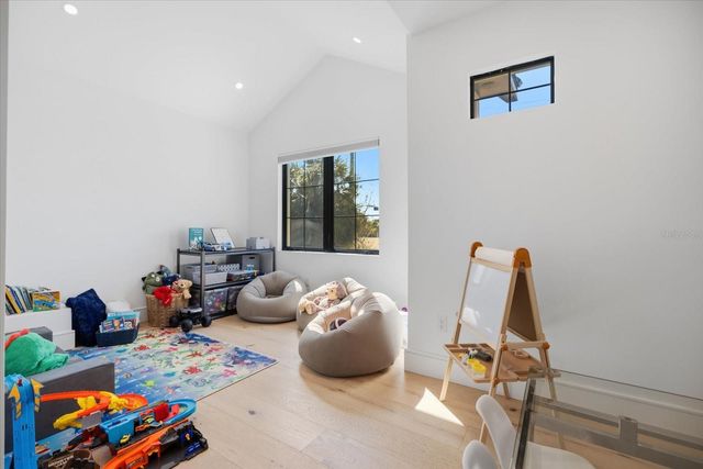 2045 GOLDENROD STREET, Sarasota, FL 34239