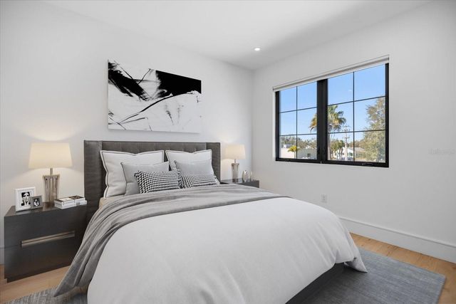 2045 GOLDENROD STREET, Sarasota, FL 34239