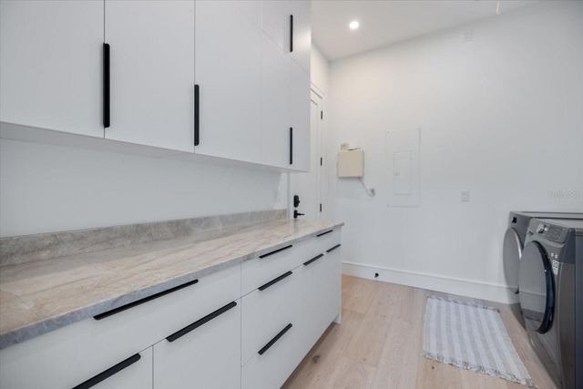 2045 GOLDENROD STREET, Sarasota, FL 34239