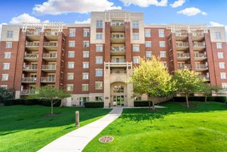 8711 W Bryn Mawr Avenue 505, Chicago, IL 60631