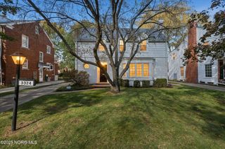 3324 Pelham Road, Ottawa Hills, OH 43606