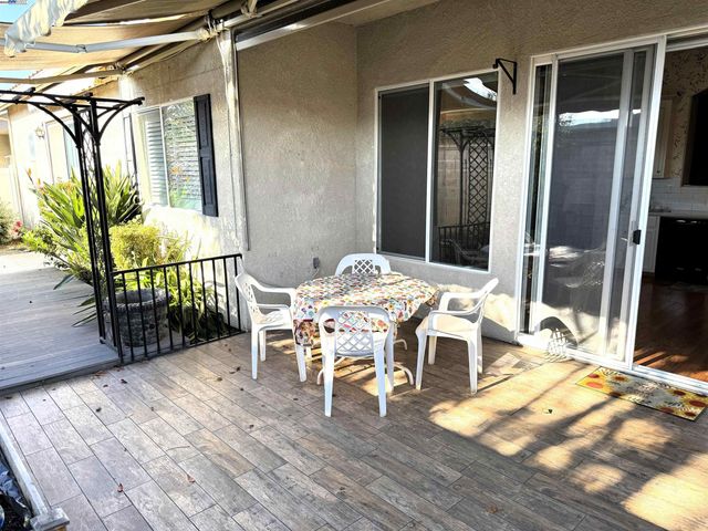 1349 Table Mountain Dr, Oakdale, CA 95361