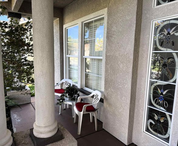 1349 Table Mountain Dr, Oakdale, CA 95361