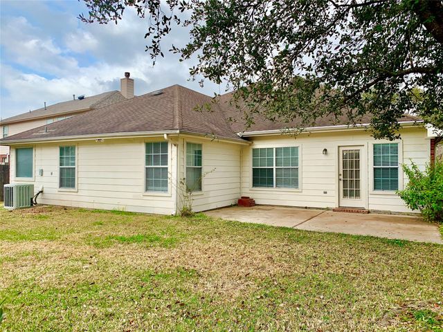 3815 Beacons View Lane, Friendswood, TX 77546
