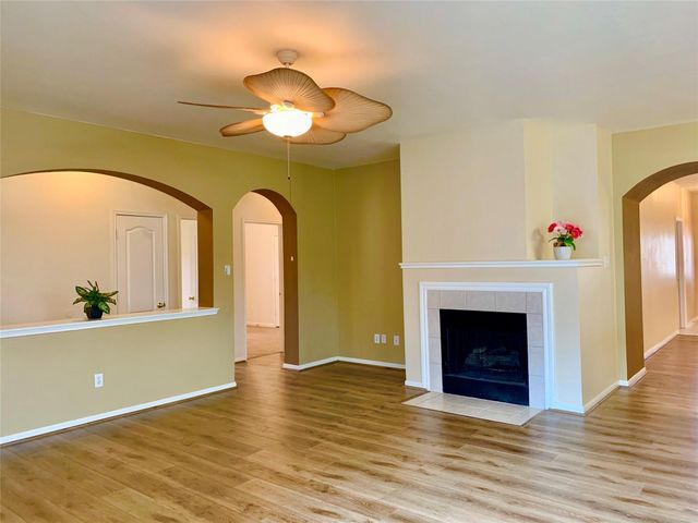 3815 Beacons View Lane, Friendswood, TX 77546
