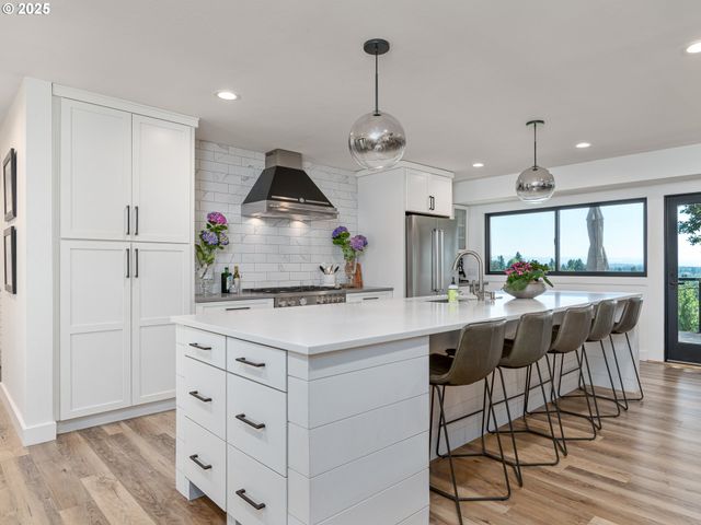 4000 RIDGE Ln, West Linn, OR 97068