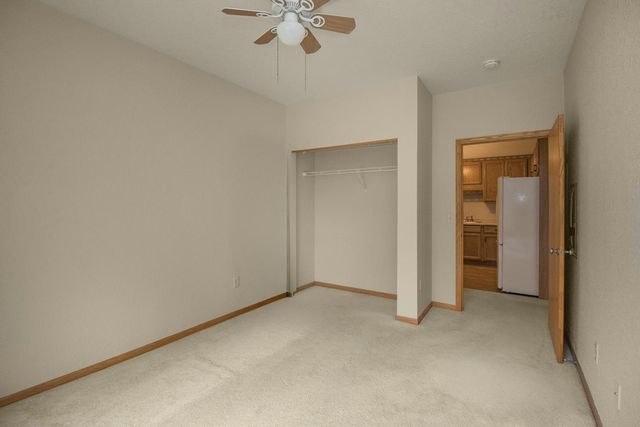 1341 Lake Drive W B113, Chanhassen, MN 55317