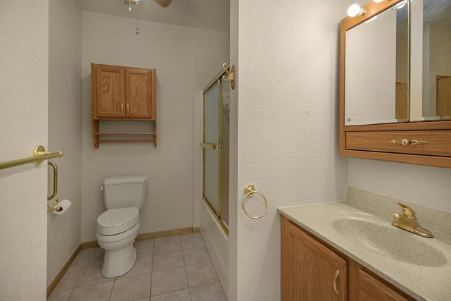 1341 Lake Drive W B113, Chanhassen, MN 55317