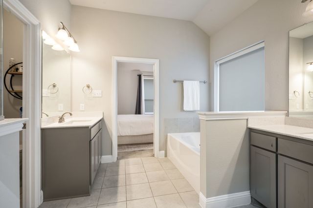 329 Strait Lane, Waxahachie, TX 75165