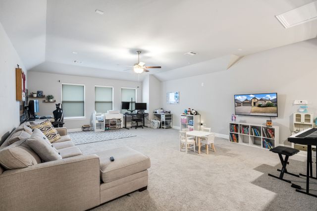 329 Strait Lane, Waxahachie, TX 75165
