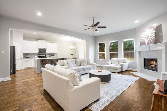 329 Strait Lane, Waxahachie, TX 75165