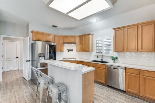 2821 Cheshire Way, Grand Prairie, TX 75052