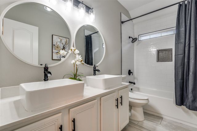 2821 Cheshire Way, Grand Prairie, TX 75052