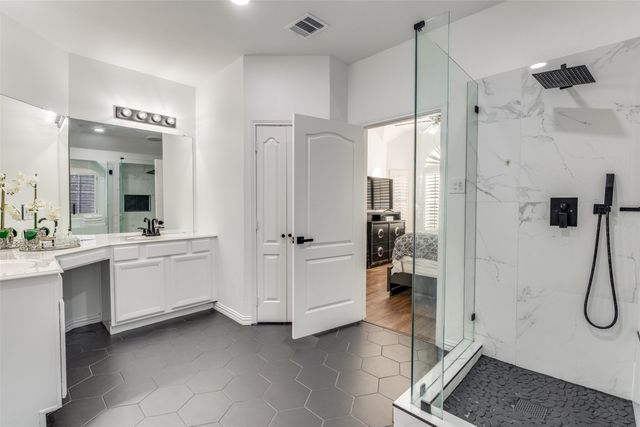 2821 Cheshire Way, Grand Prairie, TX 75052