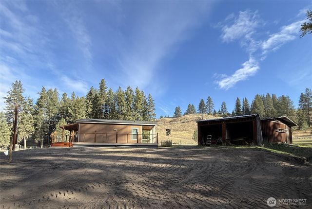 160 St Peter's Creek Road, Malo, WA 99150