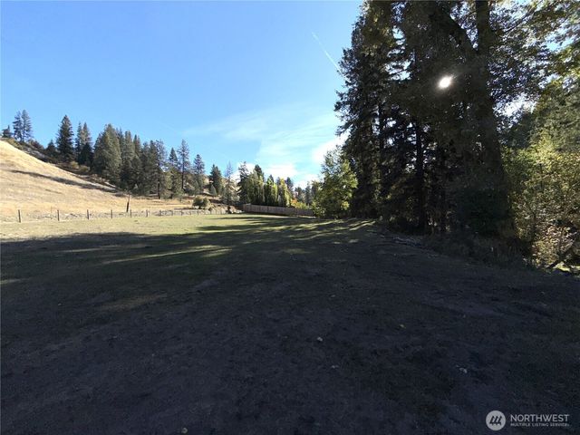 160 St Peter's Creek Road, Malo, WA 99150