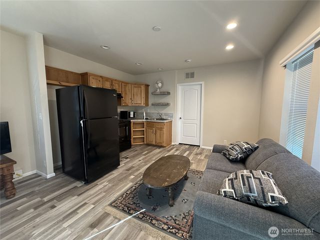 160 St Peter's Creek Road, Malo, WA 99150