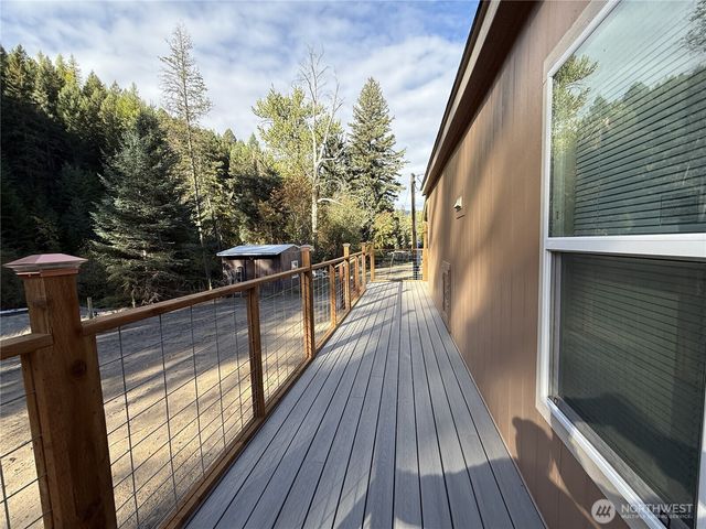 160 St Peter's Creek Road, Malo, WA 99150