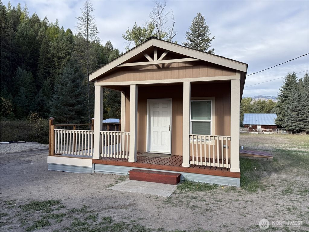 160 St Peter's Creek Road, Malo, WA 99150