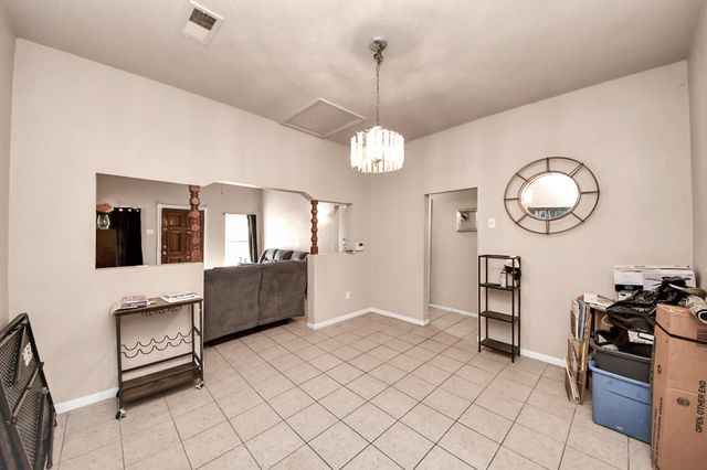 919 E 32nd Street, Houston, TX 77022
