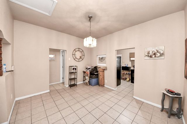 919 E 32nd Street, Houston, TX 77022