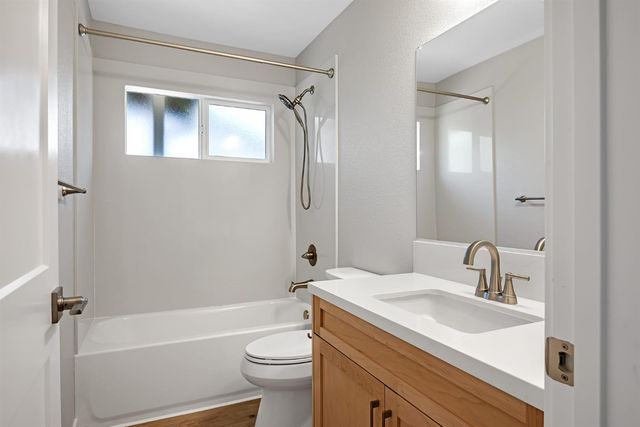 3261 Laurelhurst Dr, Rancho Cordova, CA 95670