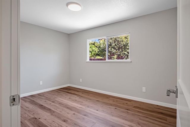 3261 Laurelhurst Dr, Rancho Cordova, CA 95670