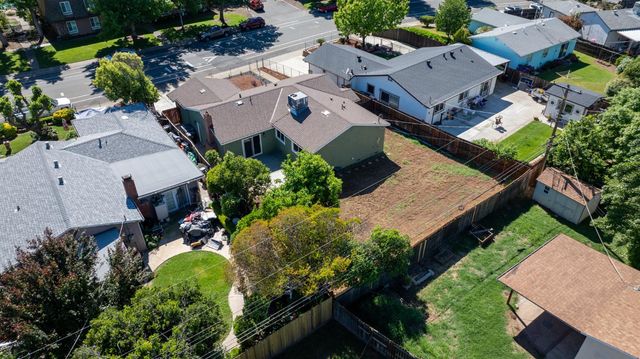 3261 Laurelhurst Dr, Rancho Cordova, CA 95670