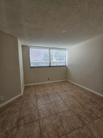 1820 N Congress Avenue 210, West Palm Beach, FL 33401