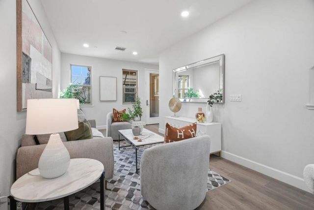 605 Cinnamon Circle, Mountain View, CA 94043