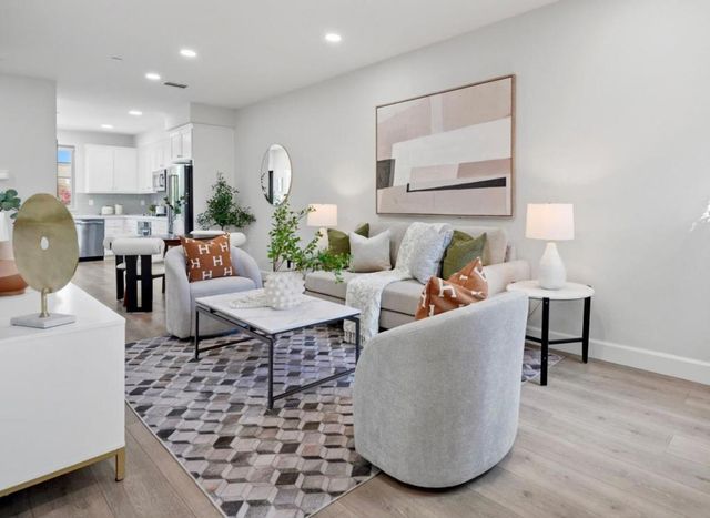 605 Cinnamon Circle, Mountain View, CA 94043