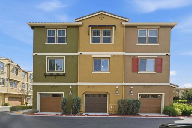 605 Cinnamon Circle, Mountain View, CA 94043