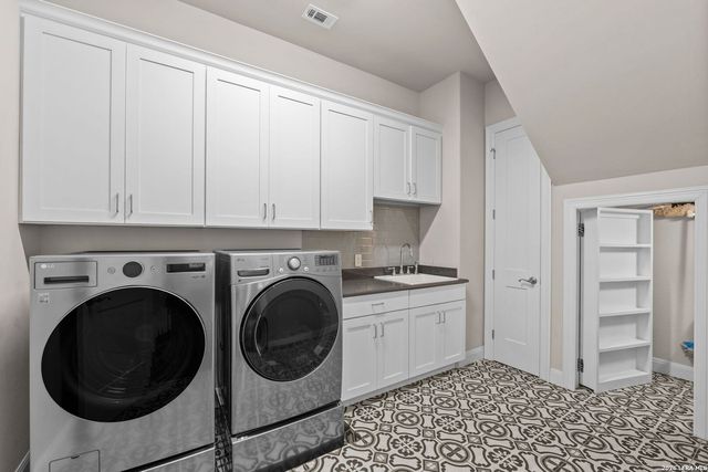 612 Ogden, San Antonio, TX 78209