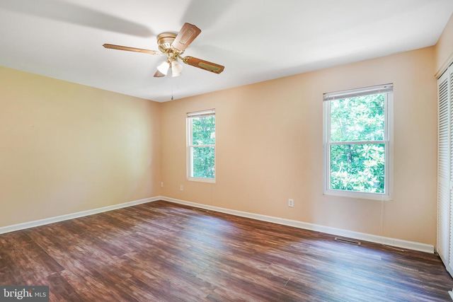 128 KINGS MILL DR, Fredericksburg, VA 22401