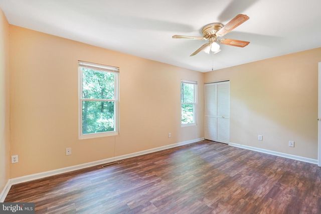 128 KINGS MILL DR, Fredericksburg, VA 22401