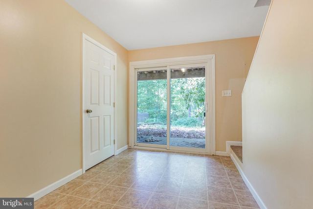 128 KINGS MILL DR, Fredericksburg, VA 22401