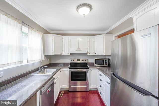 128 KINGS MILL DR, Fredericksburg, VA 22401