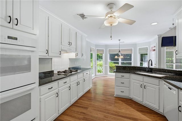2211 Flowering Drive, Grayson, GA 30017