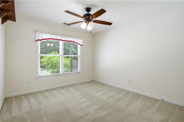 2211 Flowering Drive, Grayson, GA 30017